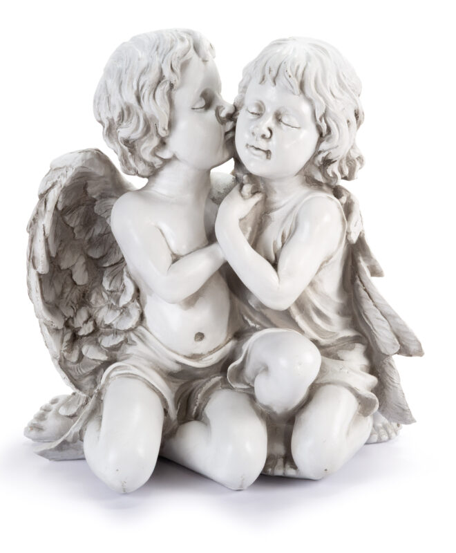 Kissing Angels figurine